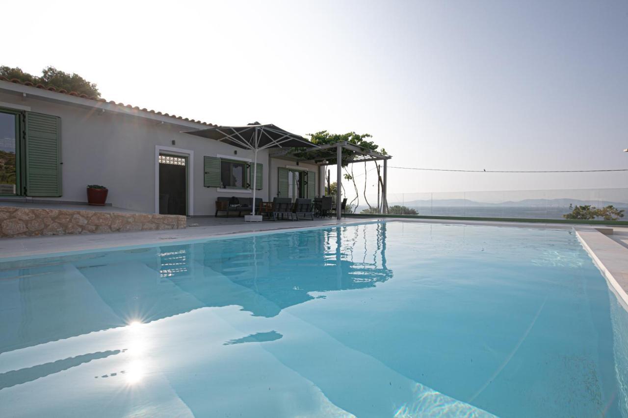 Vila Pine House Agioi Exteriér fotografie