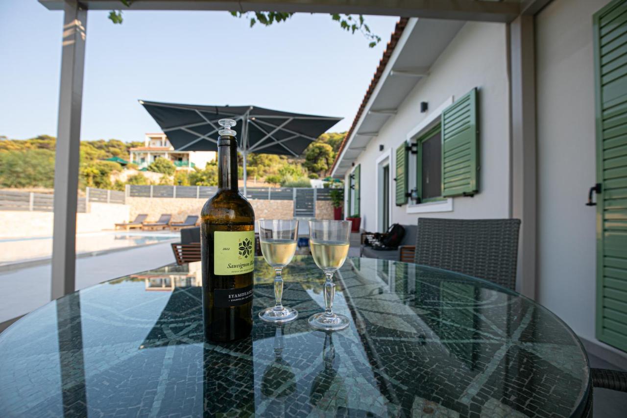 Vila Pine House Agioi Exteriér fotografie